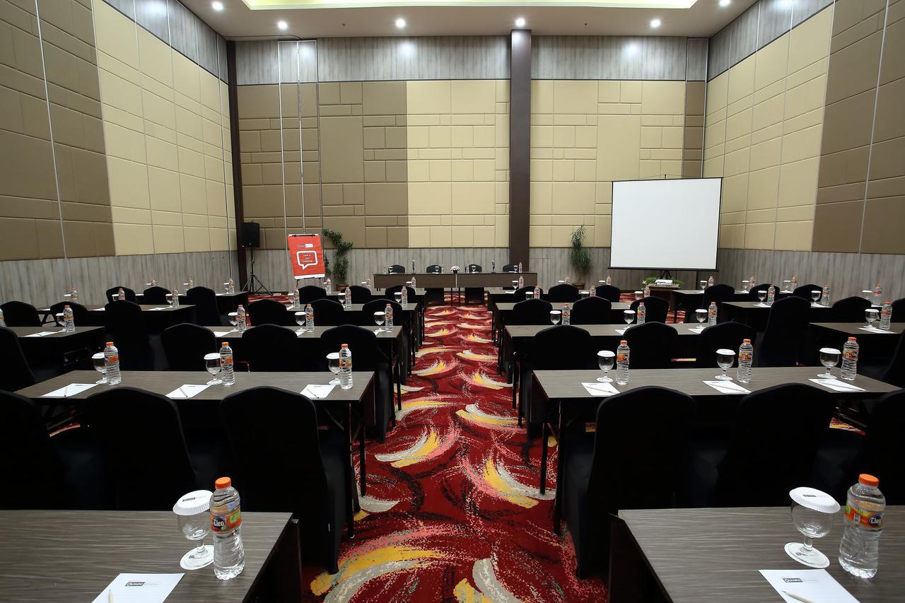 Bigland Hotel & Convention Sentul Bogor Buitenkant foto