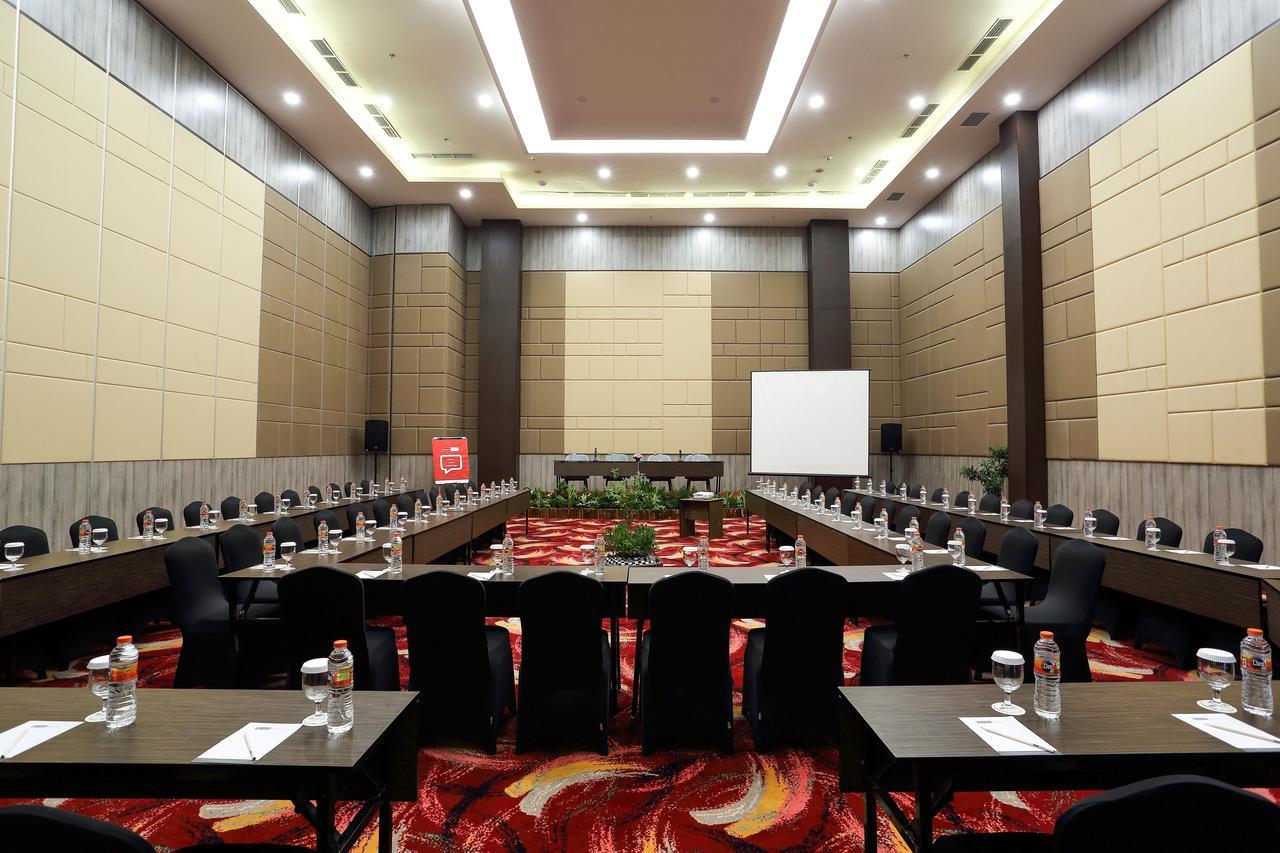 Bigland Hotel & Convention Sentul Bogor Buitenkant foto